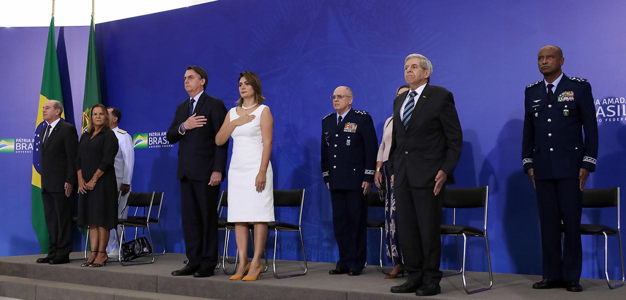 Presidente da República, Jair Bolsonaro durante cerimônia de cumprimentos aos Oficiais-Generais recém- promovidos e Cerimônia de entrega da Medalha da Vitória e da Medalha Militar.