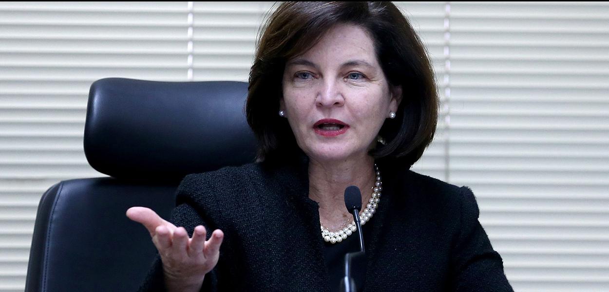 BrasÃ­lia - A procuradora-geral da RepÃºblica, Raquel Dodge, concede entrevista apÃ³s reuniÃ£o com os ministros Raul Jungmann, Torquato Jardim e SÃ©rgio Etchegoyen sobre a seguranÃ§a no Rio (Wilson Dias/AgÃªncia Brasil).