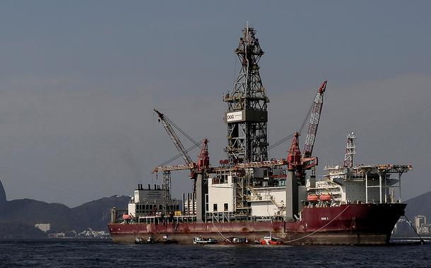 Sonda da Ocyan na Baía de Guanabara, no Rio de Janeiro.