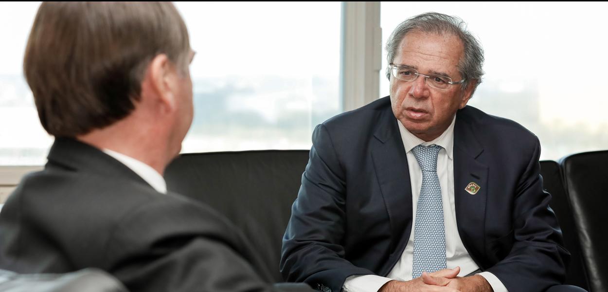 (BrasÃ­lia-DF,  06/05/2019) Presidente da RepÃºblica, Jair Bolsonaro durante reuniÃ£o com o Ministro da Economia, Paulo Guedes.
Foto: Isac NÃ³brega/PR