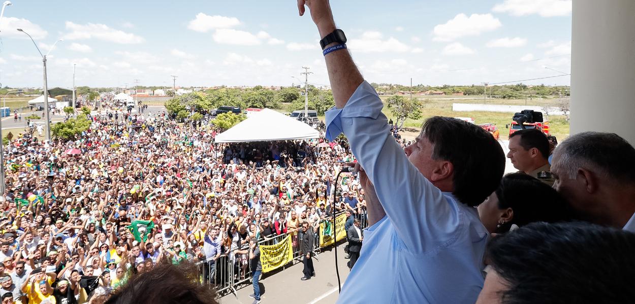 Bolsonaro discursa em Parnaíba, no Piauí