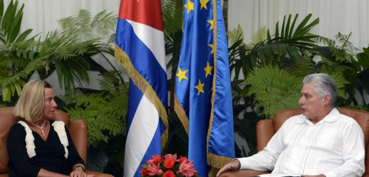 Federica Mogherini e Bruno Rodríguez