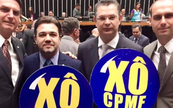 Bolsonaro, Marco Feliciano, Sóstenes Cavalcante e Eduardo Bolsonaro contra a CPMF em 2015