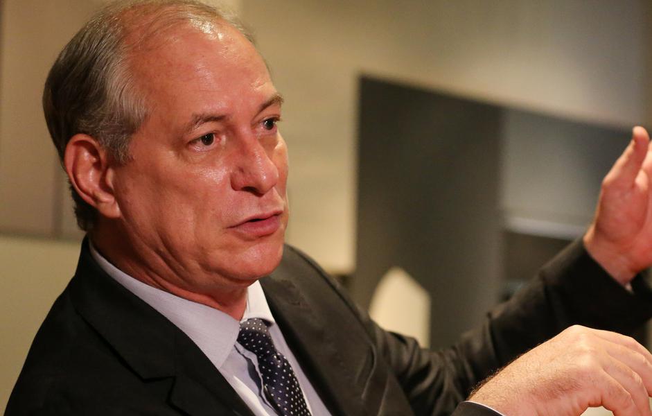 O momento político é de Ciro Gomes