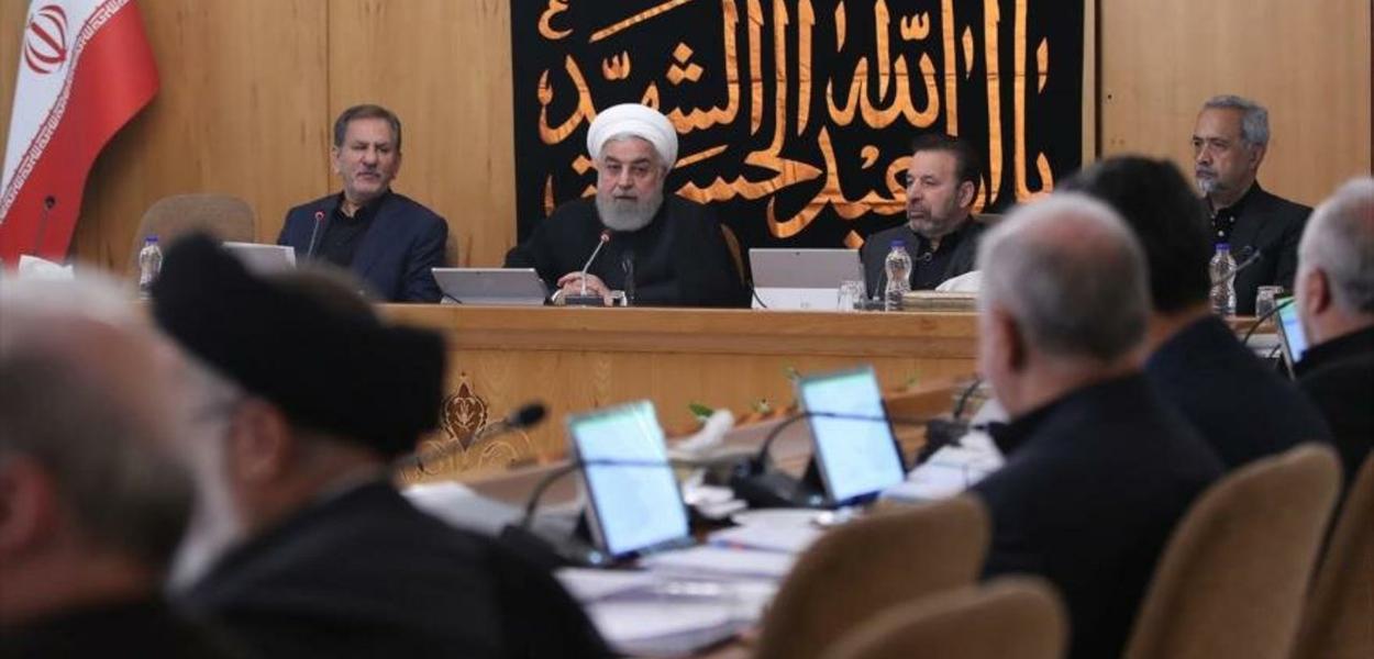 Hasan Rohani reúne o ministério iraniano