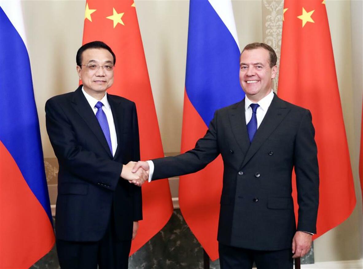 Li Keqiang e Medvedev