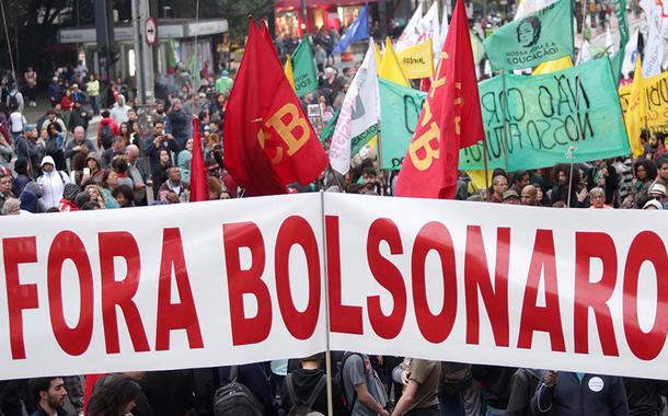 Manifestantes pedem fim do Governo Bolsonaro