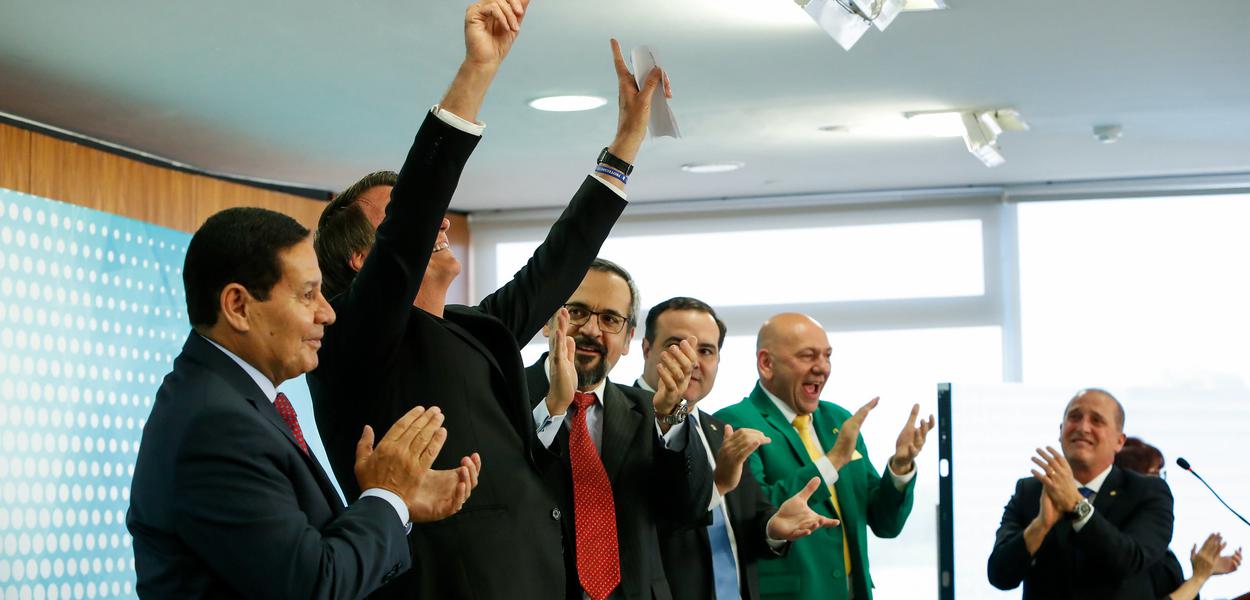 Jair Bolsonaro em cerimônia no Planalto, em Brasília.