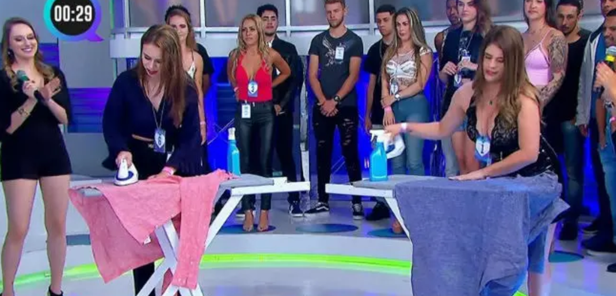Cena do programa "Domingo Legal" do SBT