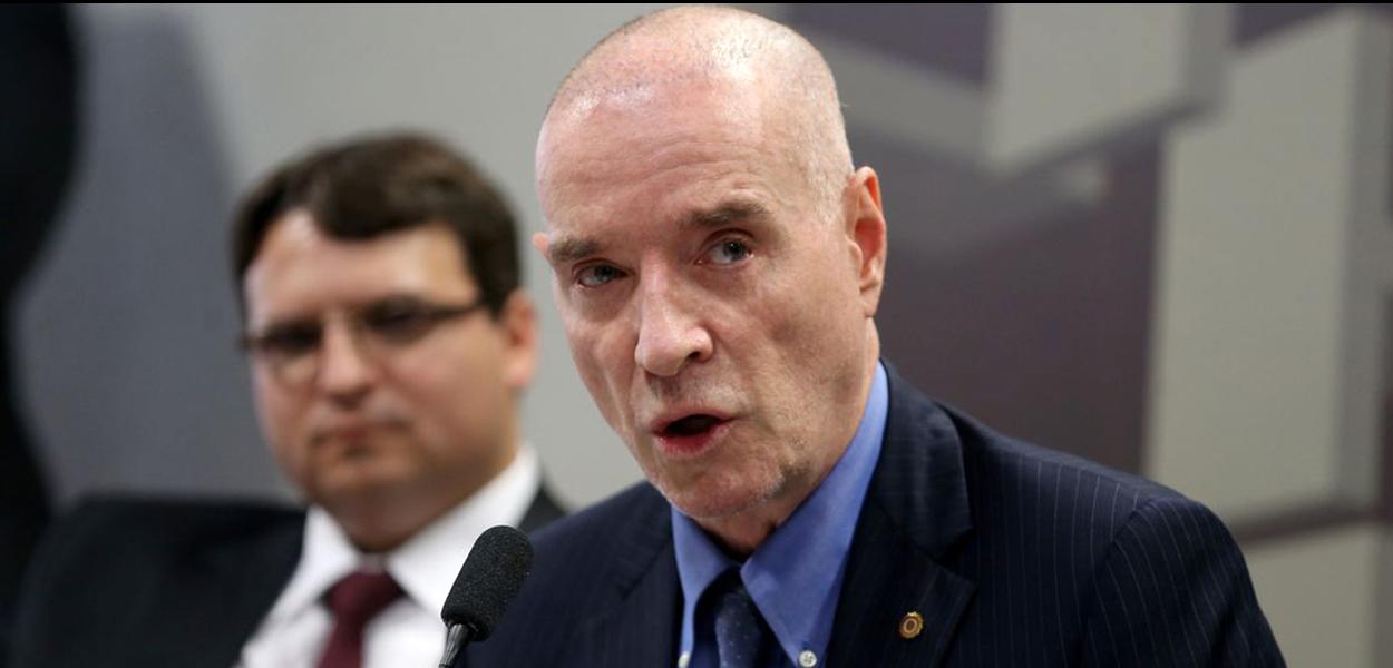 BrasÃ­lia - O empresÃ¡rio Eike Batista fala na ComissÃ£o Parlamentar de InquÃ©rito (CPI) do Senado que apura irregularidades no BNDES (Wilson Dias/AgÃªncia Brasil)