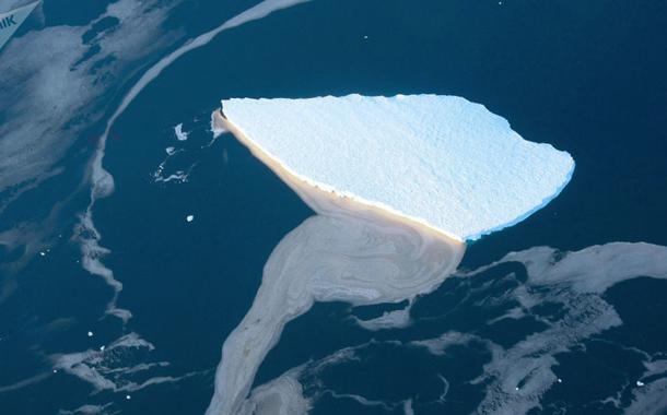 Iceberg se desprende da plataforma Amery, na Antártica.