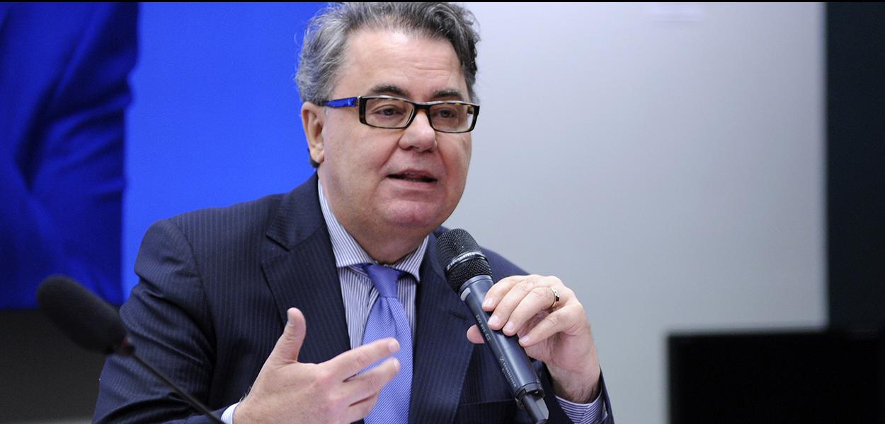 BrasÃ­lia- DF- Brasil- 12/09/2016- C. E. Estabelece Medidas contra a CorrupÃ§Ã£o (PL 4850/16). AudiÃªncia PÃºblica e ReuniÃ£o ExtraordinÃ¡ria. Procurador de JustiÃ§a aposentado, LÃªnio Luiz Streck.

Foto: Lucio Bernardo Jr./ CÃ¢mara dos Deputados