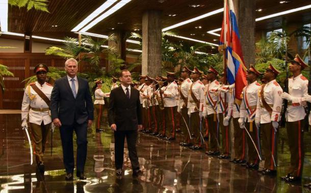 Díaz-Canel e Medvedev