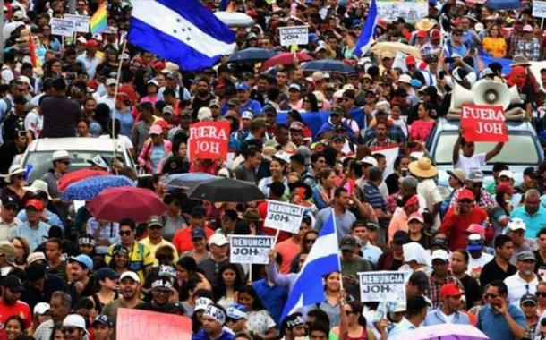 Honduras: Oposição defende renúncia do presidente