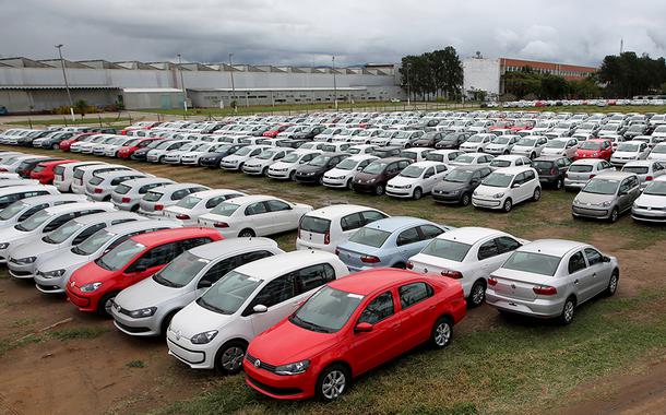 Carro foi um dos tipos de veículos que tiveram queda nas vendas em 2020