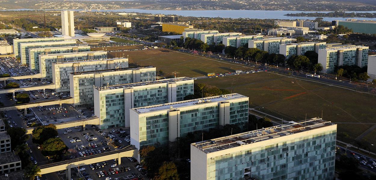 Vista aérea da Esplanada dos Ministérios em Brasília-DF.