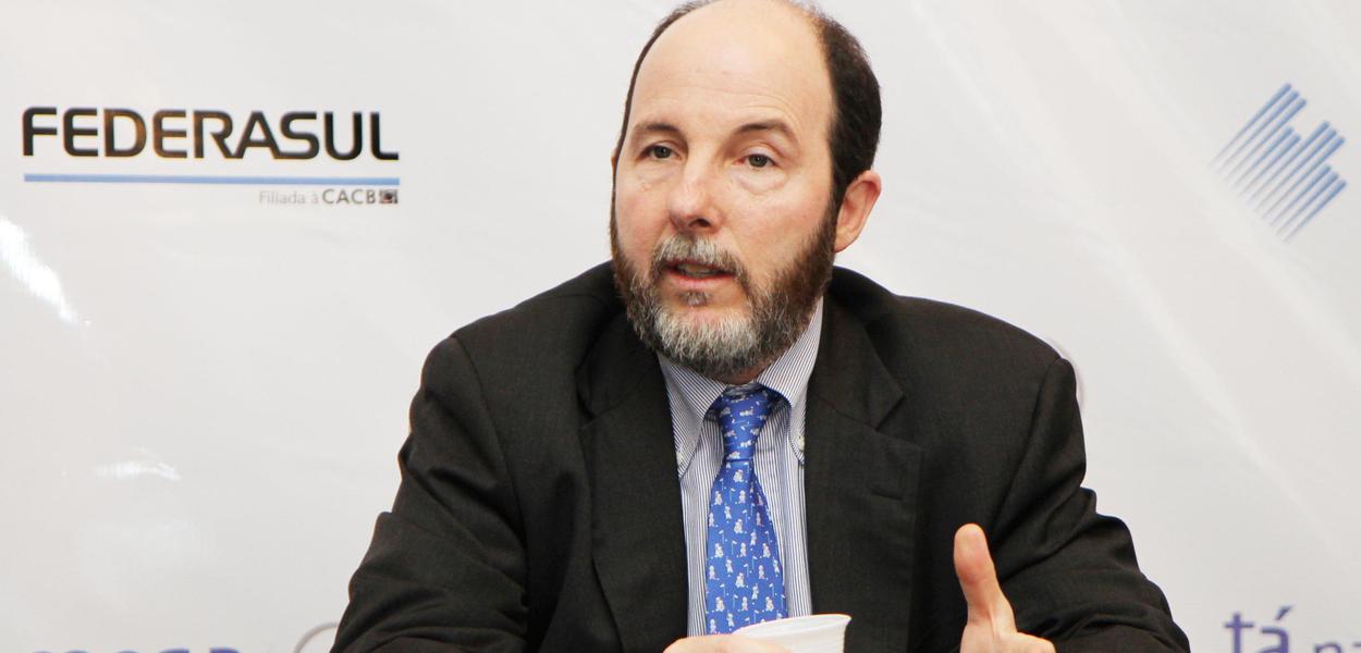 Armínio Fraga: clima em Brasília está difícil e governo tem que fazer política com 'p' maiúsculo