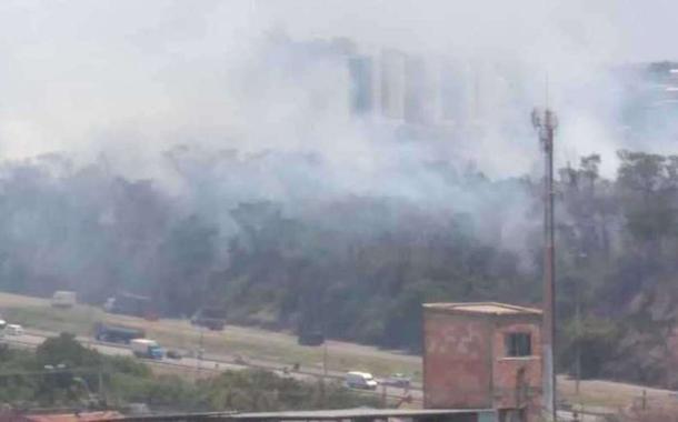 Incêndio próximo a UFMG