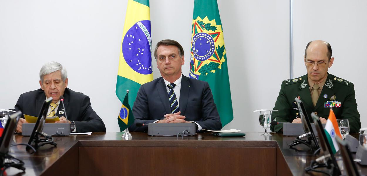 Jair Bolsonaro, ao lado de General Heleno.