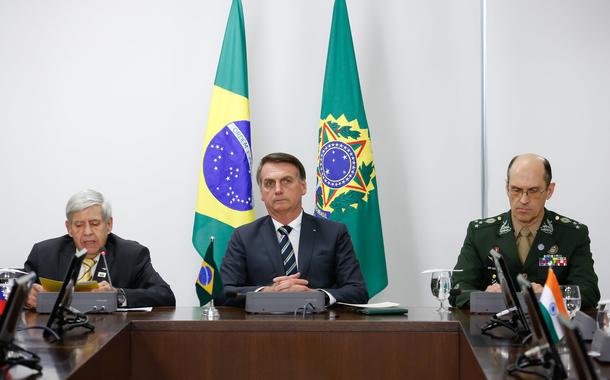 Jair Bolsonaro, ao lado de General Heleno.