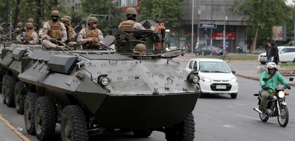 tropas exército chileno ruas santiago