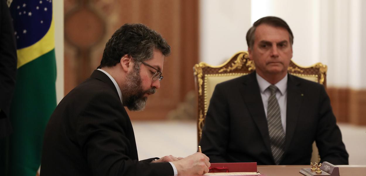 Ernesto Araújo e Jair Bolsonaro