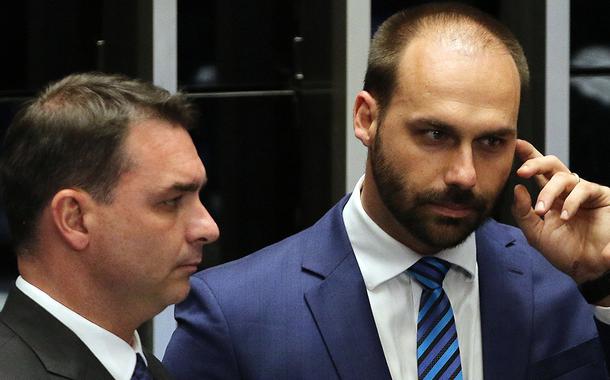 Flávio Bolsonaro e Eduardo Bolsonaro