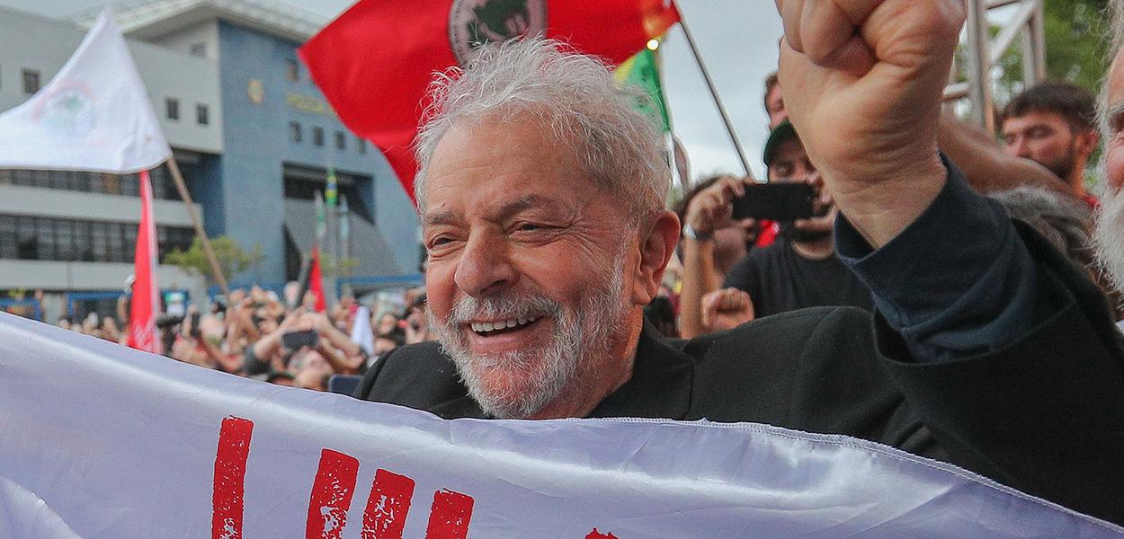 Lula na vigília em Curitiba