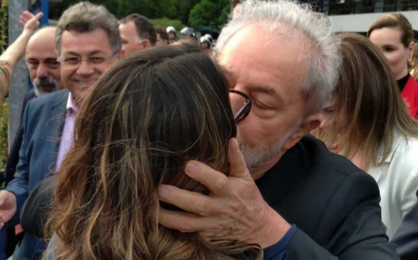 Ex-presidente Luiz Inácio Lula da Silva e a socióloga Rosângela Silva, a Janja