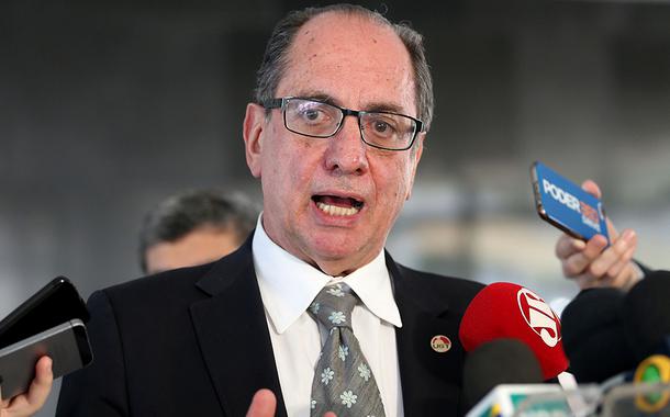 O presidente da União Geral dos Trabalhadores (UGT), Ricardo Patah