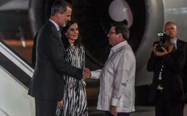Reis da Espanha chegam em Cuba, recebidos pelo Chanceler Bruno Rodríguez