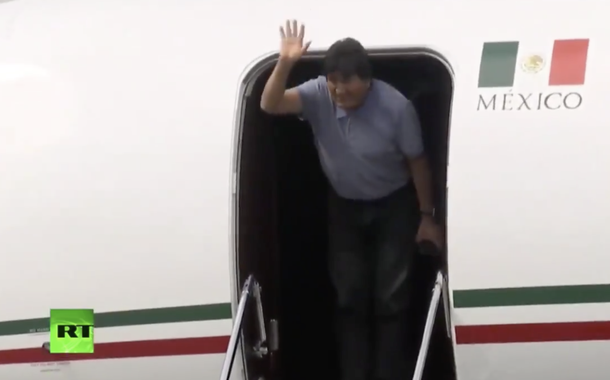 Evo Morales chega ao México