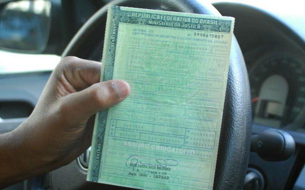 O governo prorrogou até dia 15 de fevereiro o prazo para concessão de 10% de desconto no valor do Imposto sobre Propriedade de Veículos Automotores (IPVA) 2017; alteração se deu por dificuldades enfrentadas pelo Departamento Nacional de Trânsito com relação ao seguro DPVAT, que atrasaram a emissão do DUA pelo Departamento Estadual de Trânsito (Detran/SE) para que fossem enviados para as residências