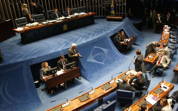 Plenário do Senado Federal, durante sessão deliberativa ordinária de votação da cessão onerosa do pré-sal