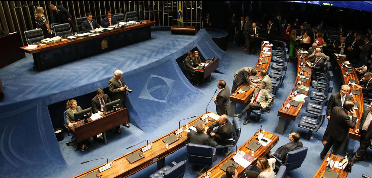 Plenário do Senado Federal, durante sessão deliberativa ordinária de votação da cessão onerosa do pré-sal