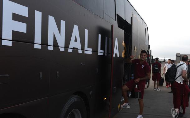 River Plate em Lima para final contra o Flamengo