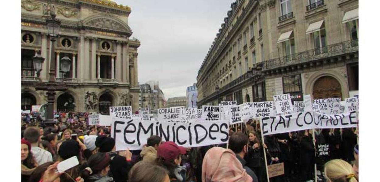 Manifestação em Paris pede combate à violência contra mulheres