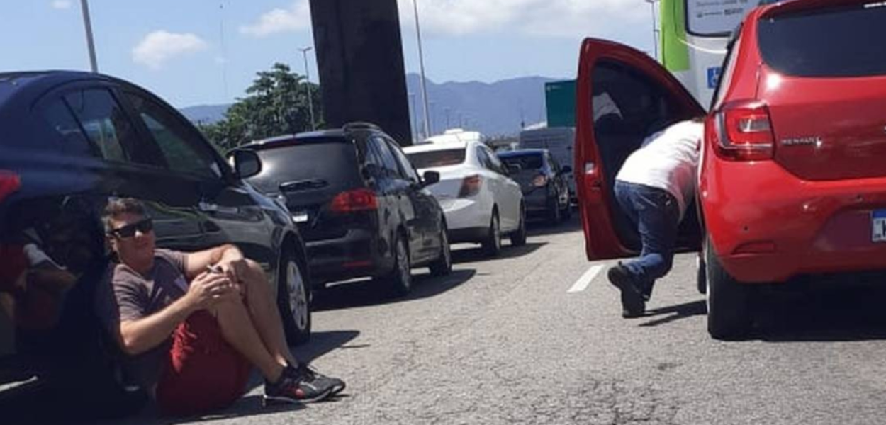 Troca de tiros na Avenida Brasil