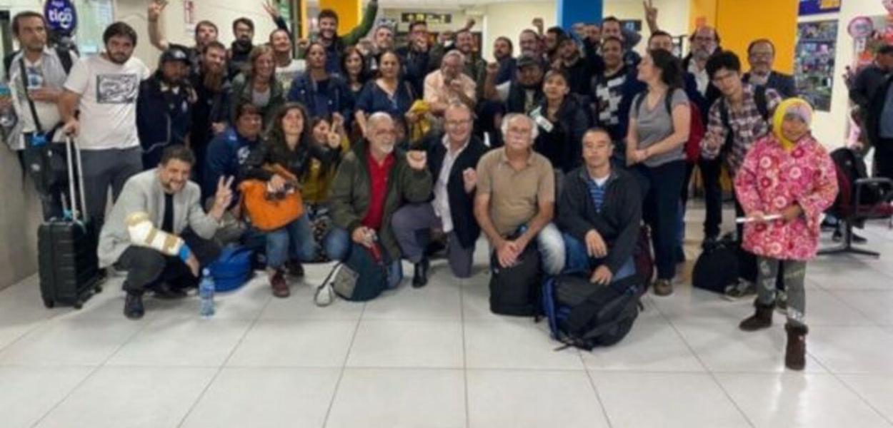 Delegação argentina de solidariedade ao povo boliviano