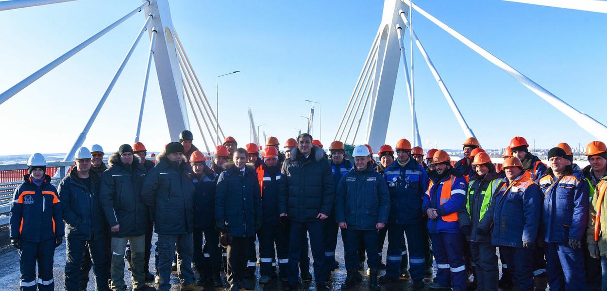 Ponte que une Rússia e China