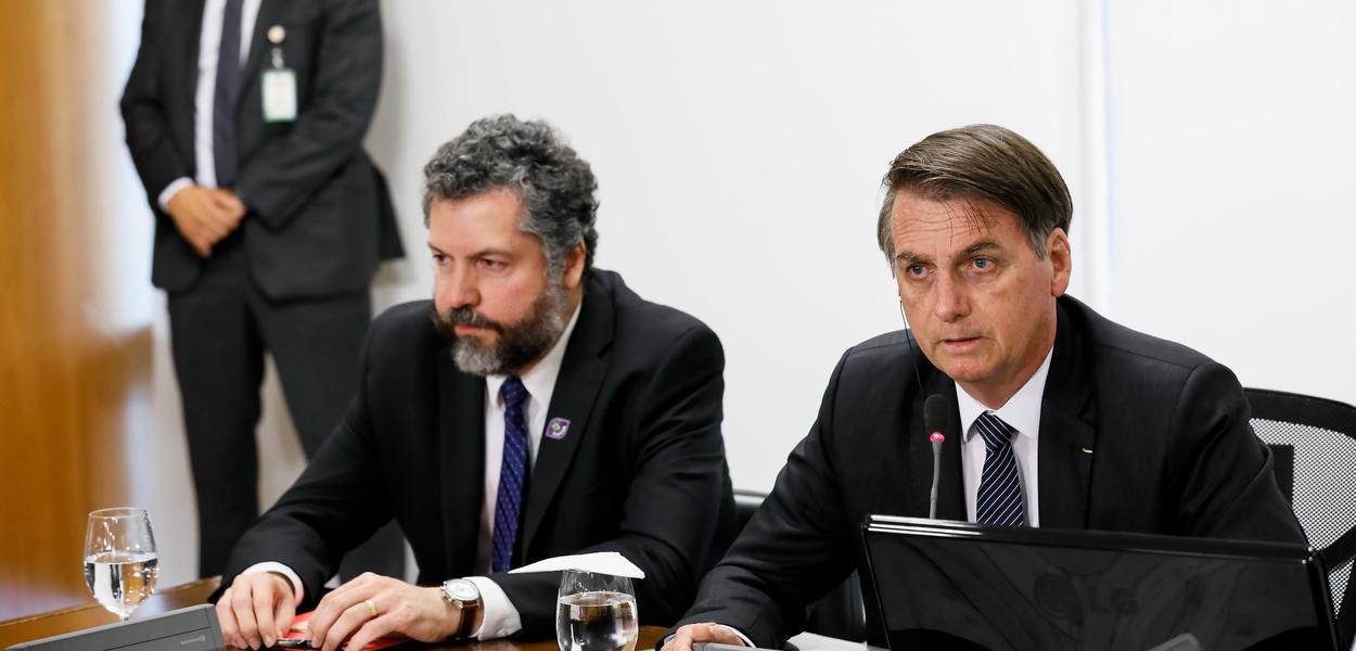 Ernesto Araújo e Jair Bolsonaro