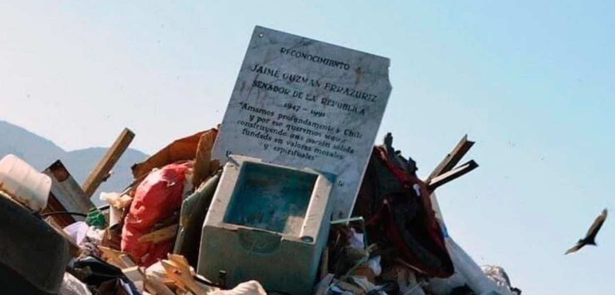 Placa em homenagem a Jaime Guzmán