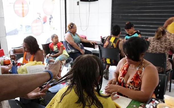 Confiança do setor de serviços sobe em agosto, diz FGV