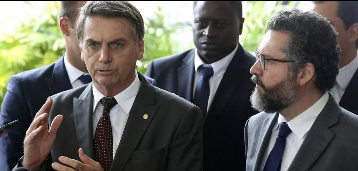 Jair Bolsonaro e Ernesto Araújo