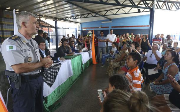 Escola cívico-militar