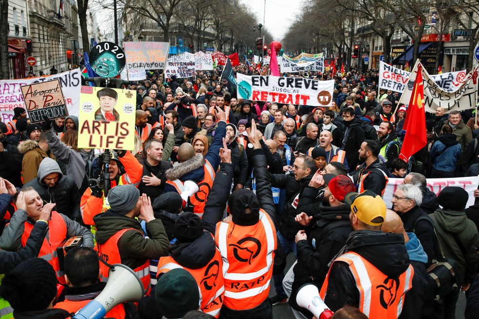 Greve na França contra reforma da Previdência de Macron