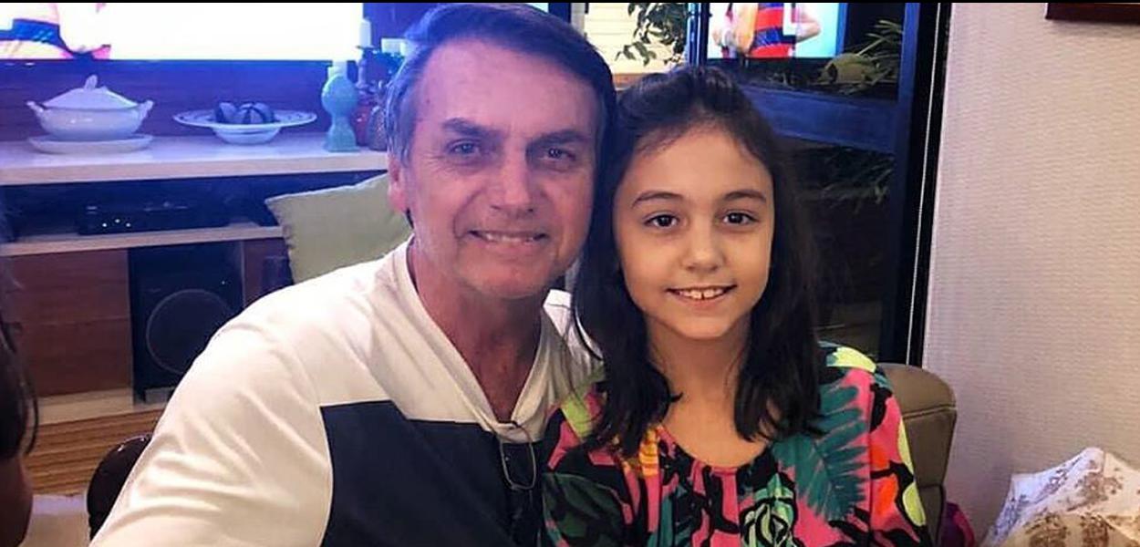Bolsonaro com sua filha Laura