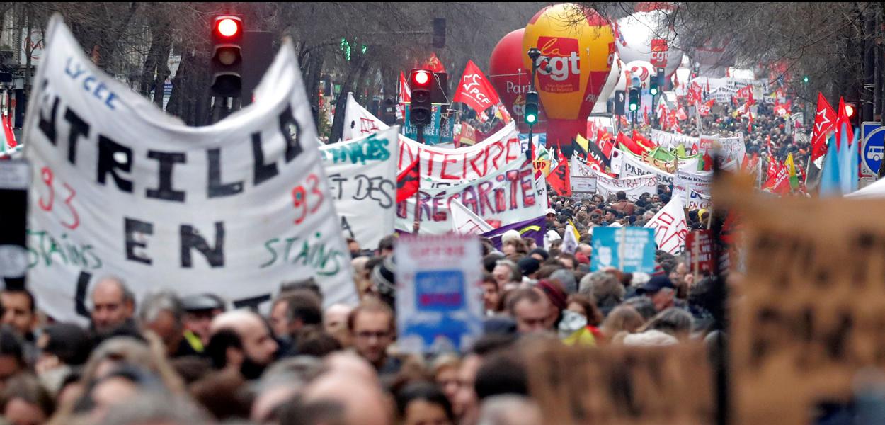 Protesto de sindicatos franceses contra reforma da PrevidÃªncia em Paris09/01/2020REUTERS/Charles Platiau