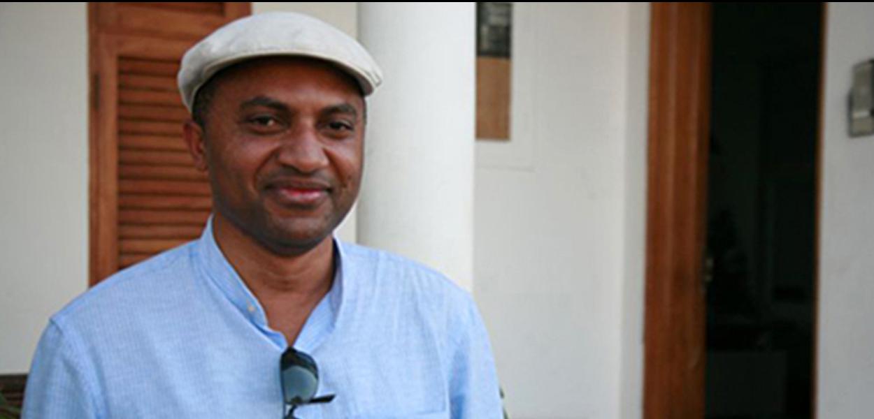 Poeta José Luiz Tavares