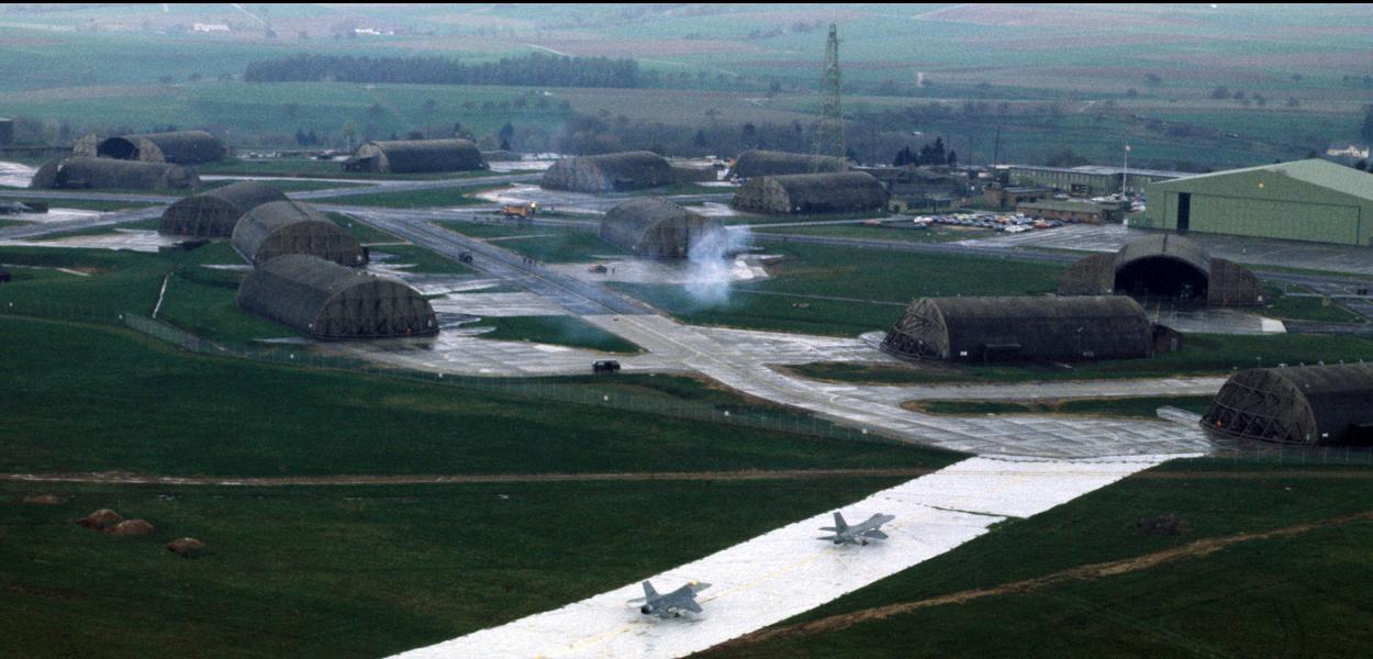 Vista aérea da Base Aérea de Spangdahlem na alemanha.